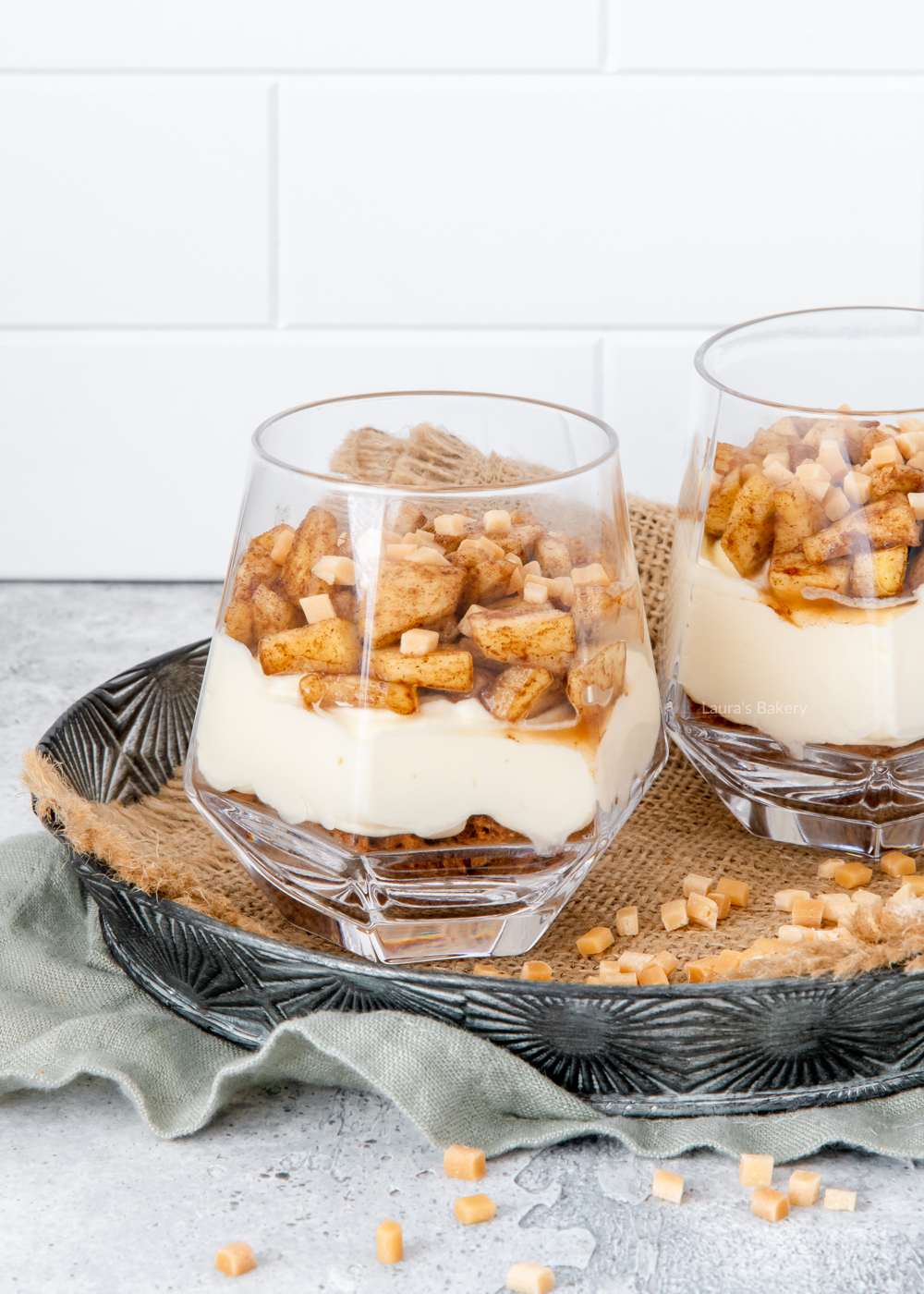 Apple caramel cheesecake dessert 1a