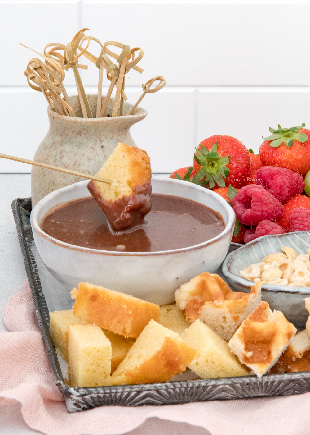 Baking basics chocolate fondue + what to dip 2a