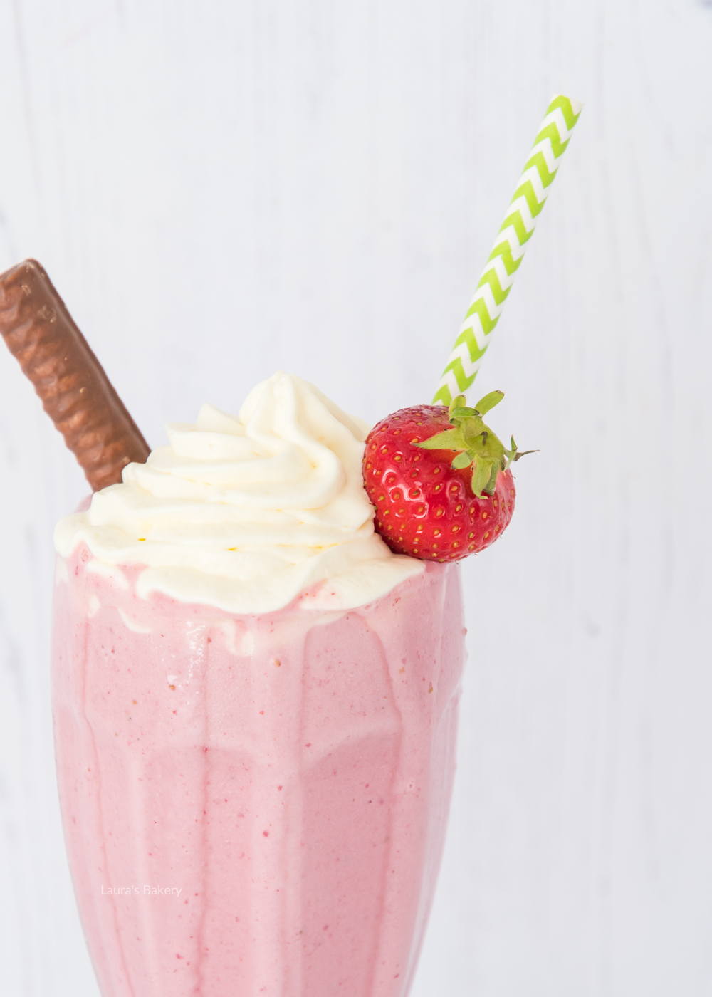 Strawberry milkshake 2a