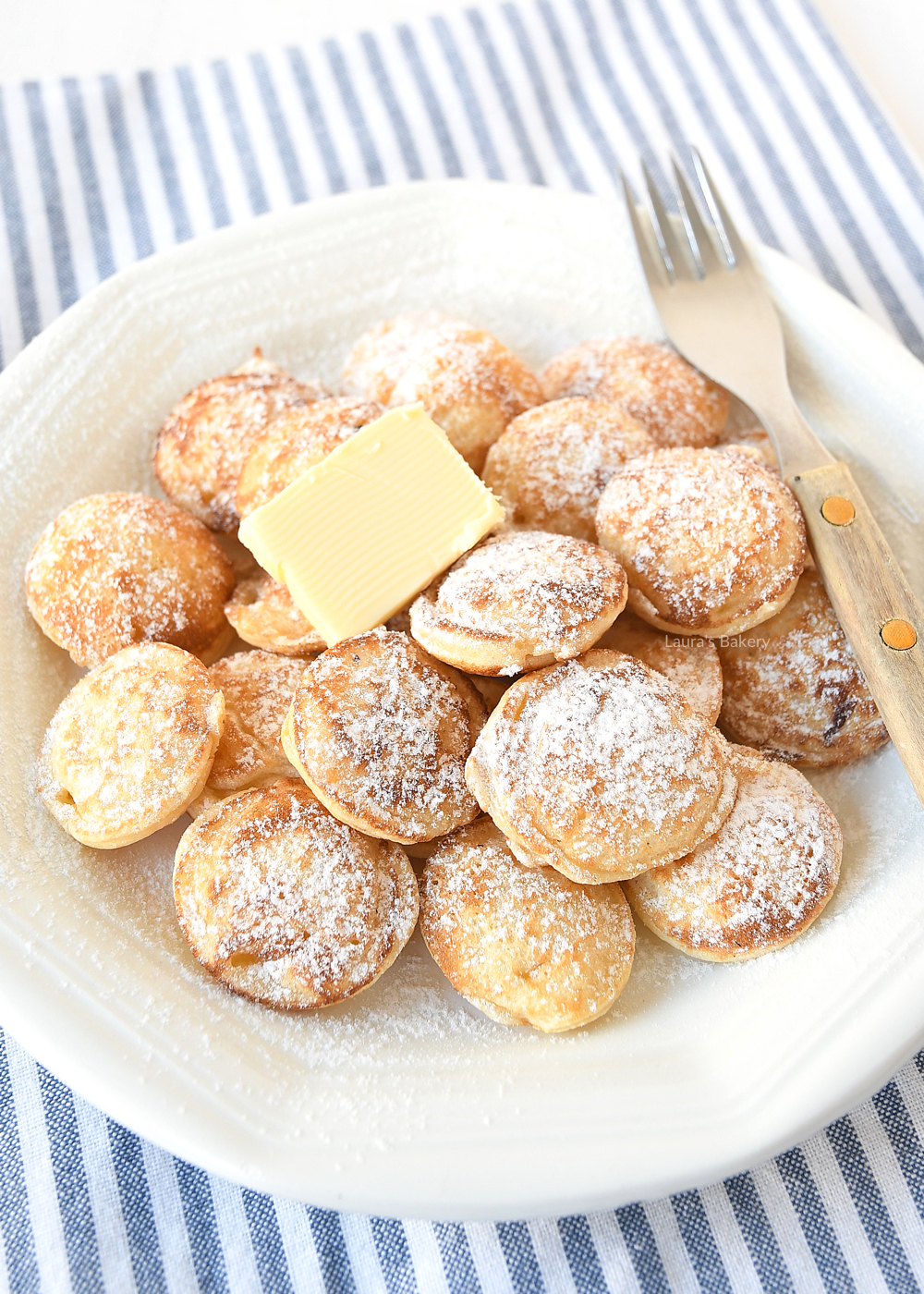 Easy Dutch mini pancakes recipe (poffertjes) – No Yeast