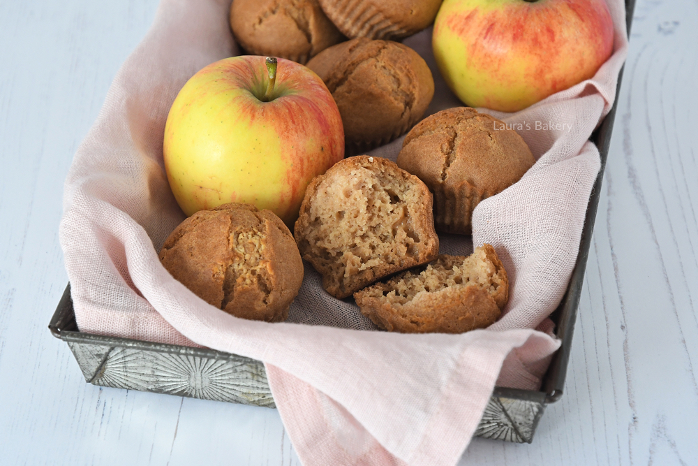 healthy applesauce muffins 3
