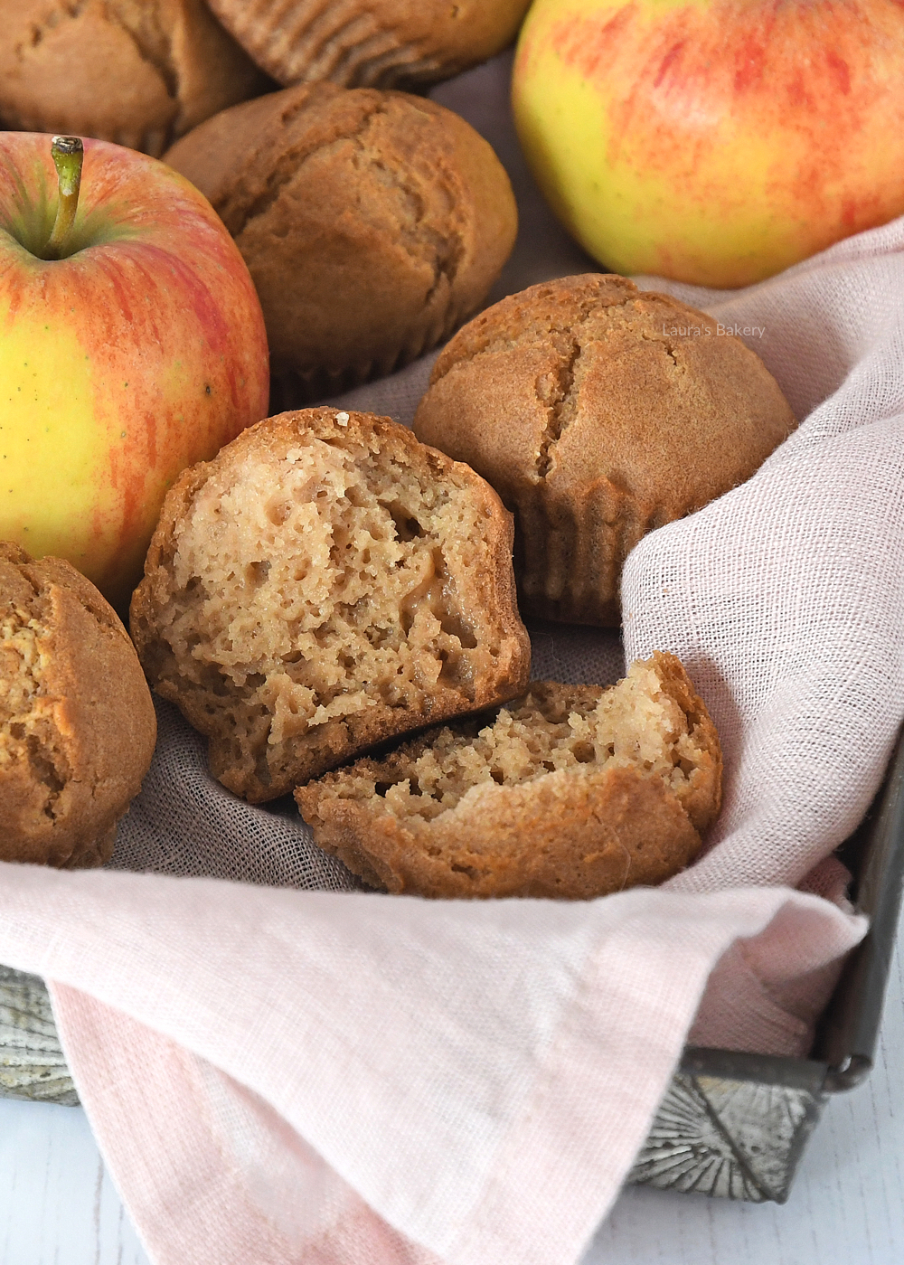healthy applesauce muffins 4