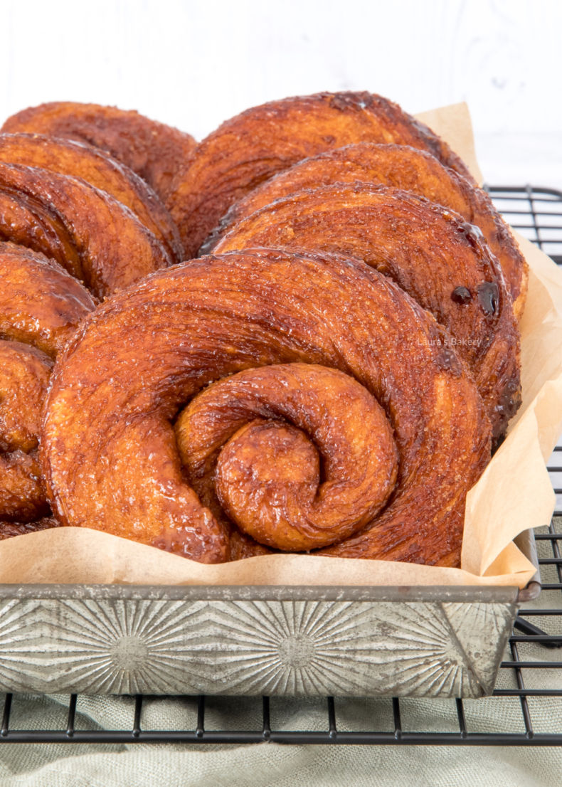 Dutch cinnamon rolls - Zeeuwse bolussen 4