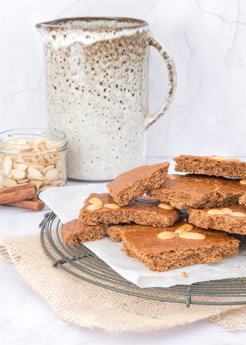 Dutch speculaas chunks - speculaasbrokken 1