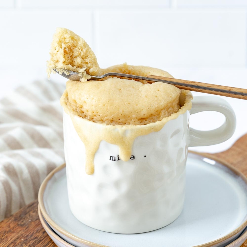 Easy vanilla mug cake recipe (no egg)
