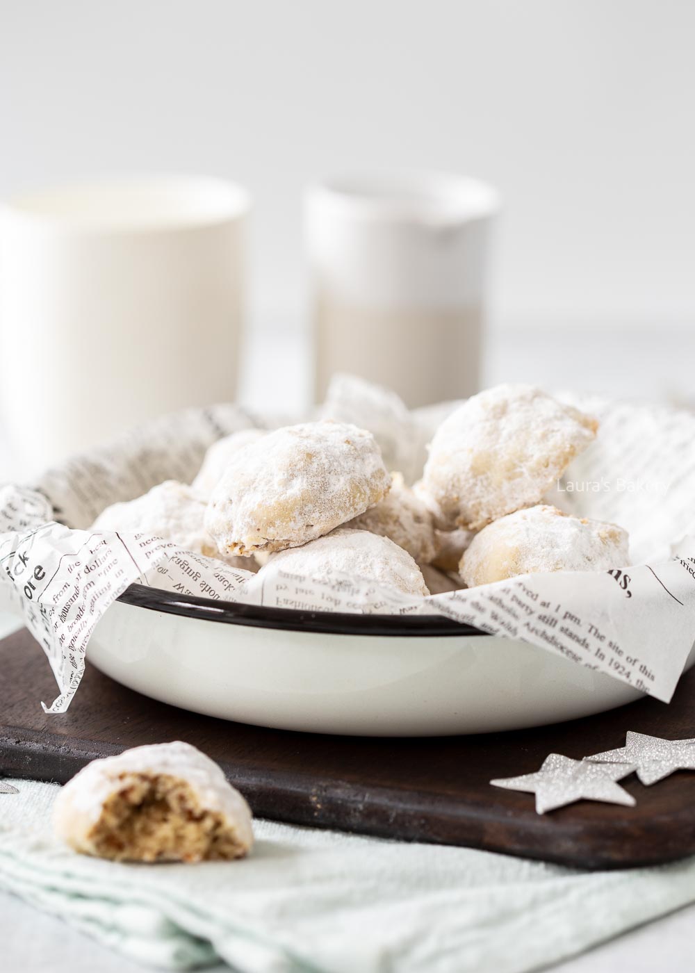 Easy pecan snowball cookies recipe