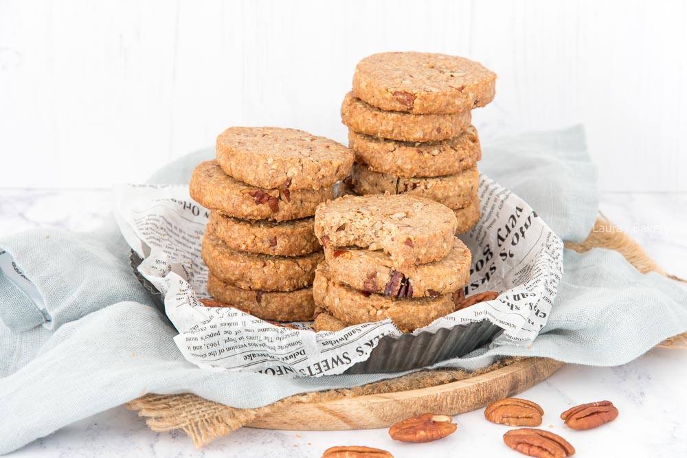 Pumpkin pie spice oatmeal cookies-2