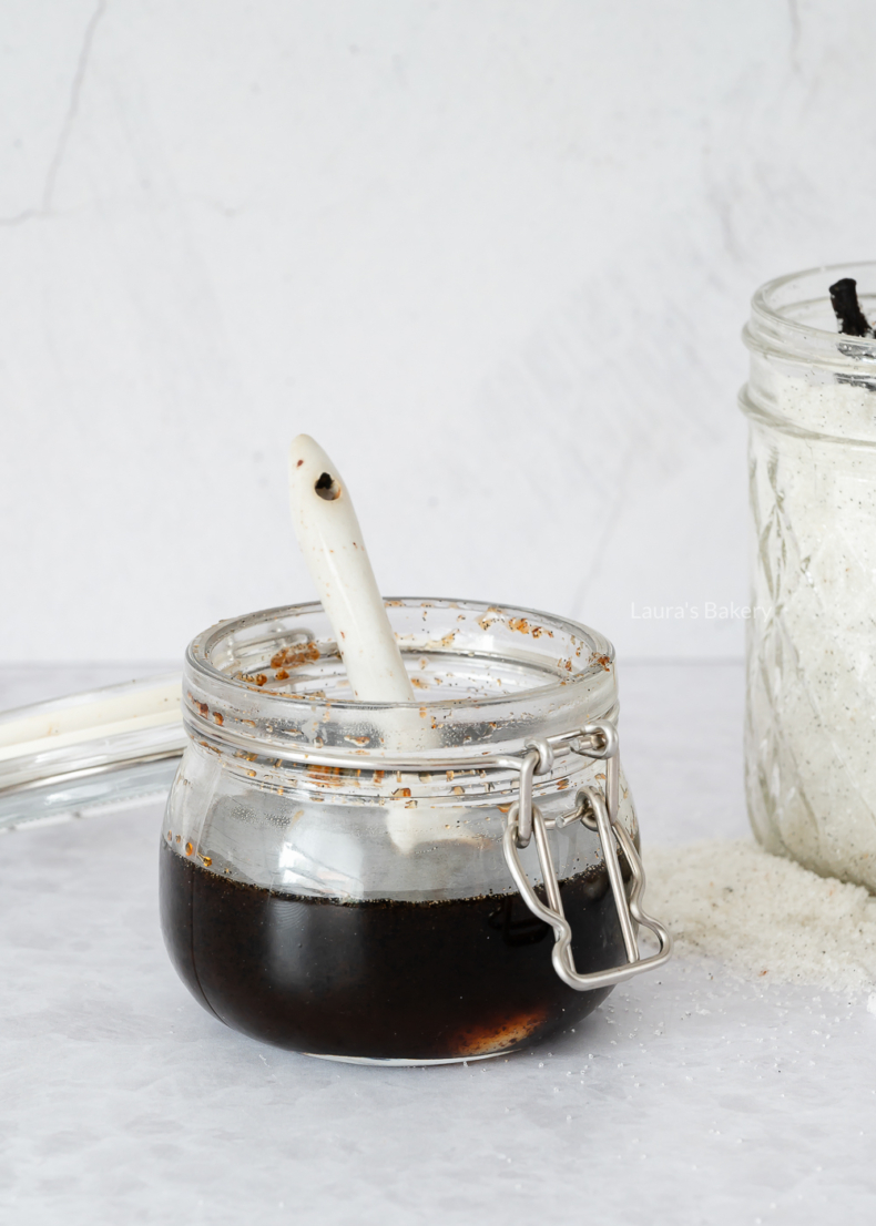 Vanilla bean paste 2