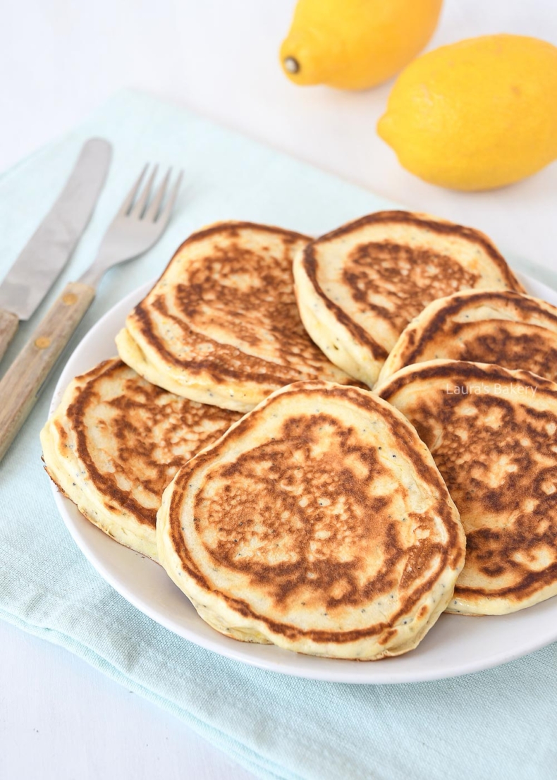 Lemon poppy seed pancakes-1