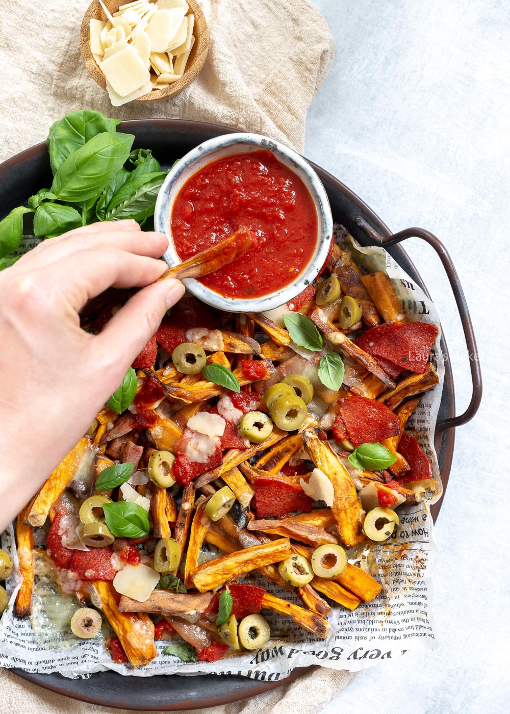 Loaded sweet potato pizza fries-2