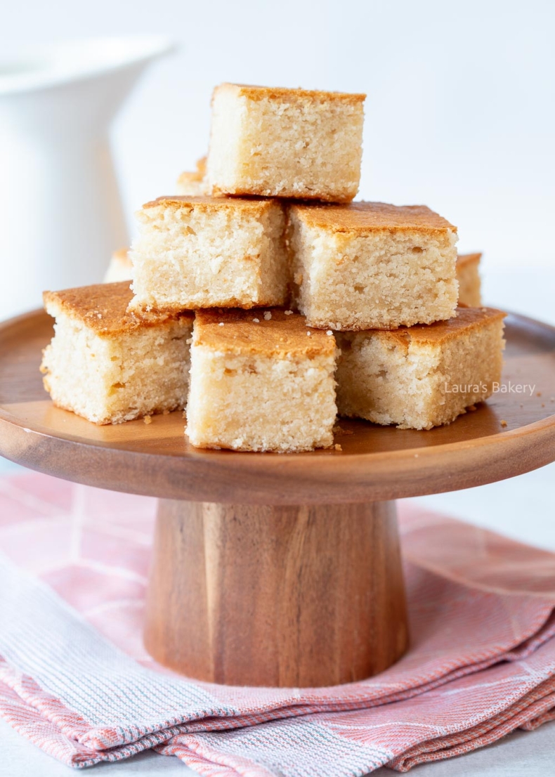 Vanilla cake without eggs-1