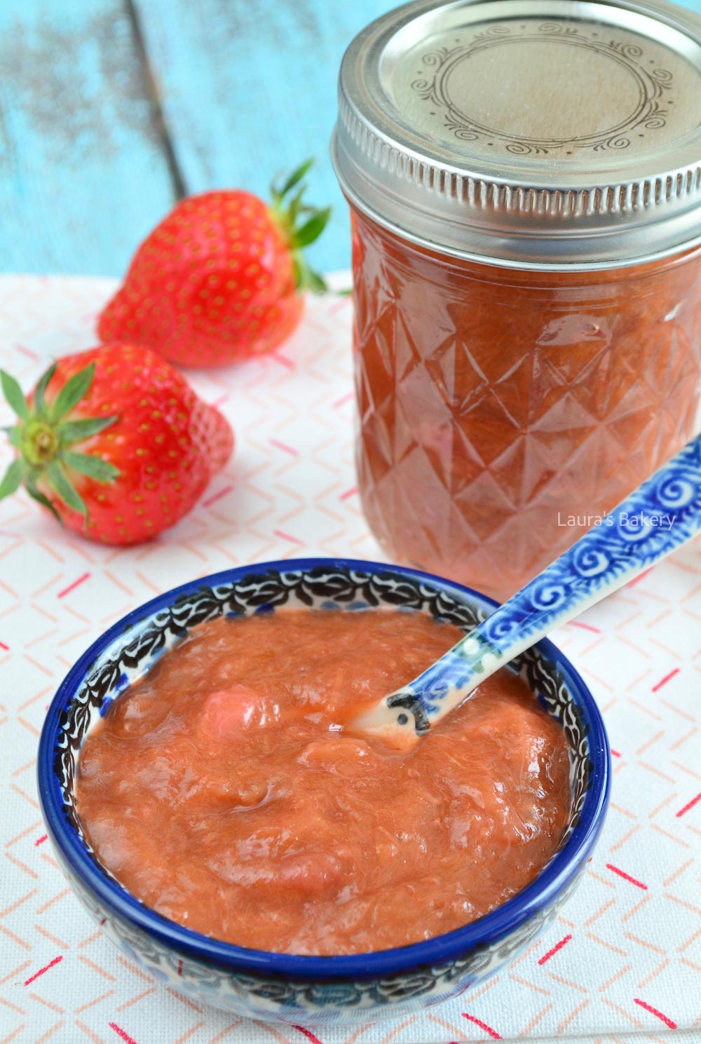 Easy rhubarb strawberry compote recipe