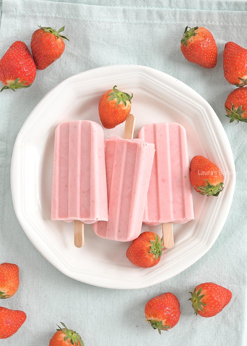 Strawberry cheesecake popsicles-2