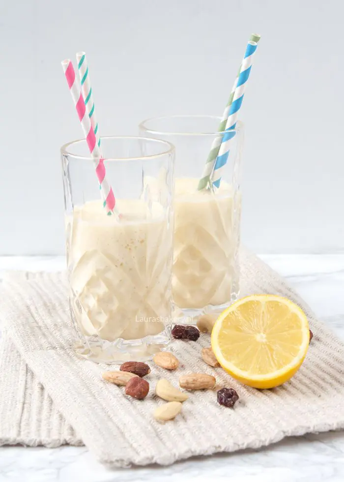 Mango and banana smoothie