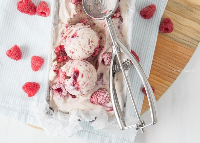 Raspberry ice cream-4