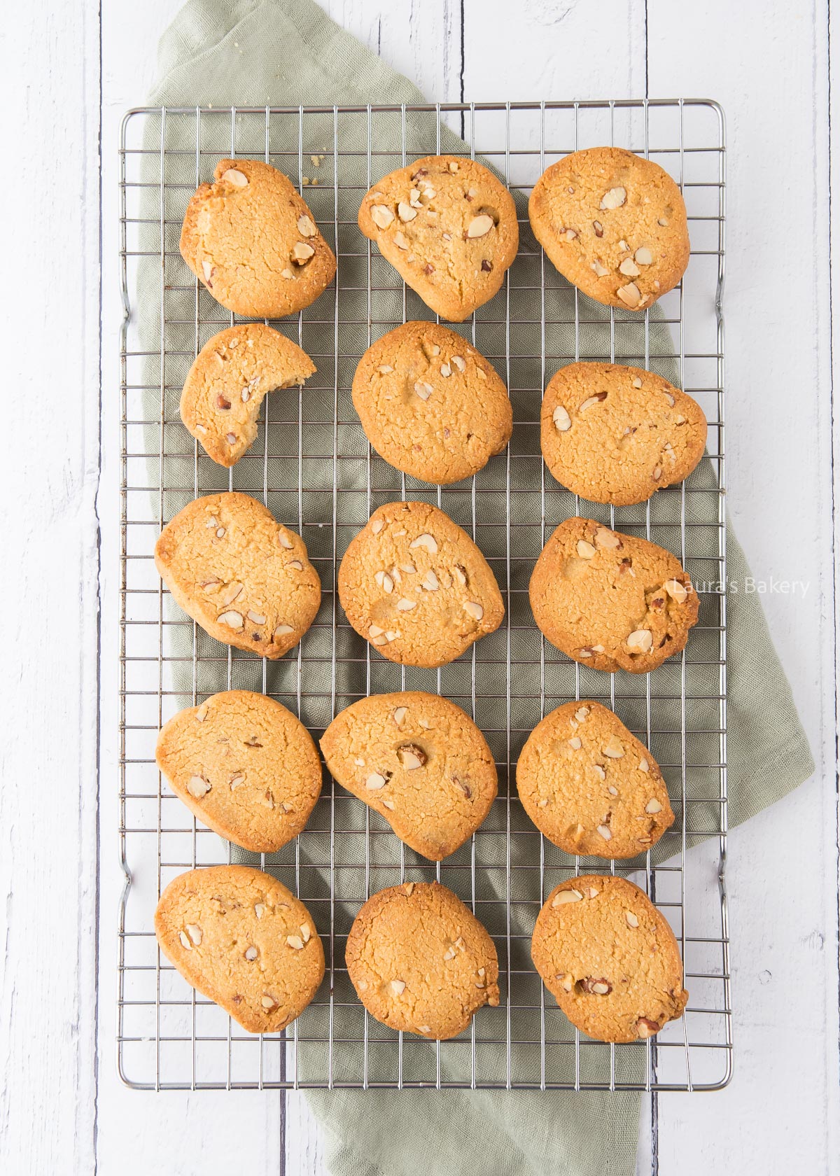 Easy almond cookies recipe