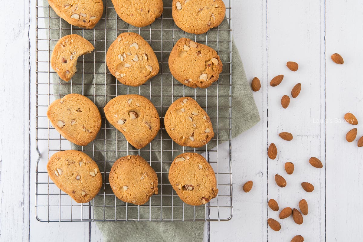 Almond cookies-2
