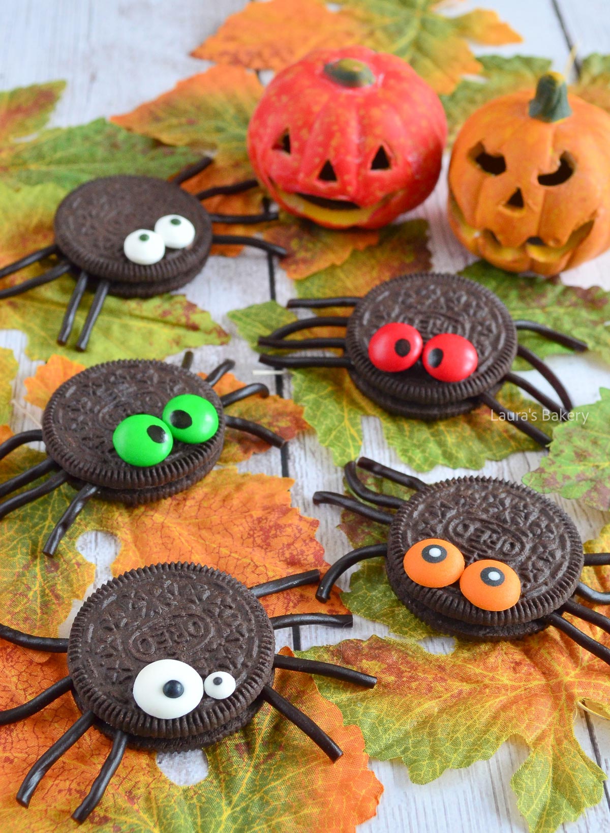 Oreo Spider Cookies (Halloween treat)