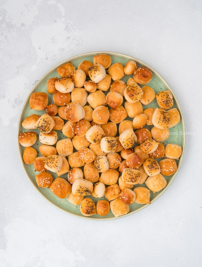 Soft pretzel bites-3