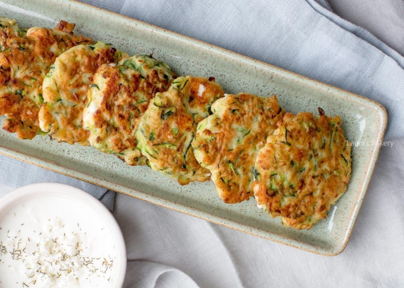 Zucchini pancakes-1