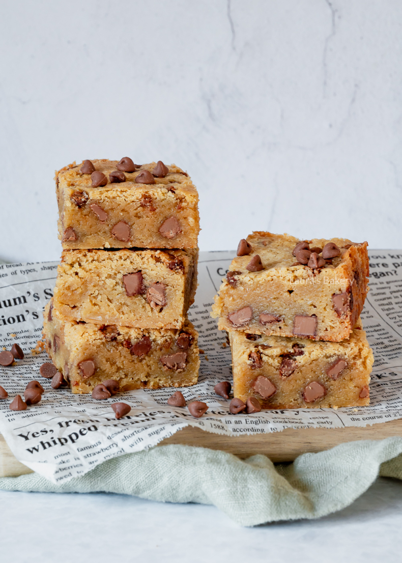 chocolate chip blondies WM-1