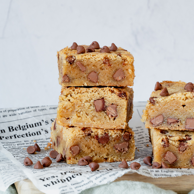Chocolate Chip Blondies Recipe