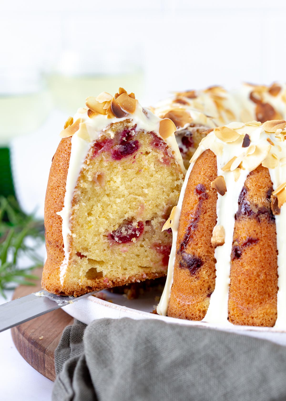 Cranberry orange bundt cake-4
