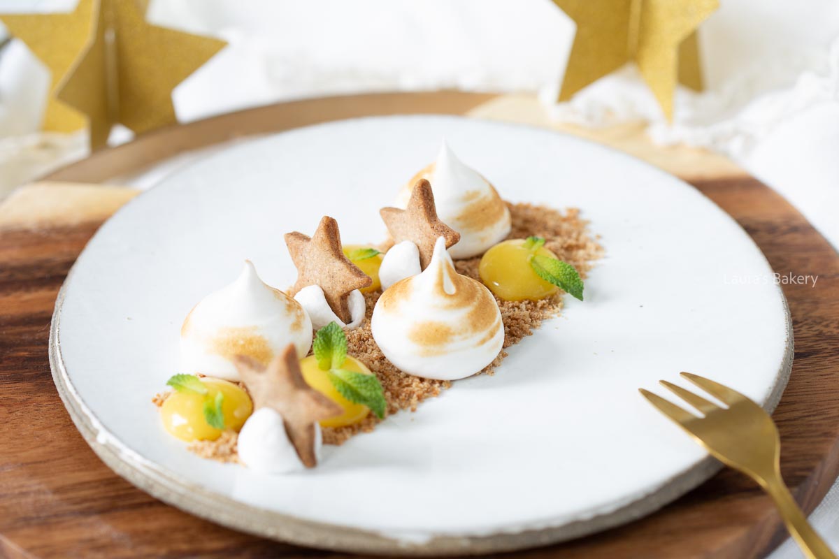Deconstructed lemon meringue pie dessert-1