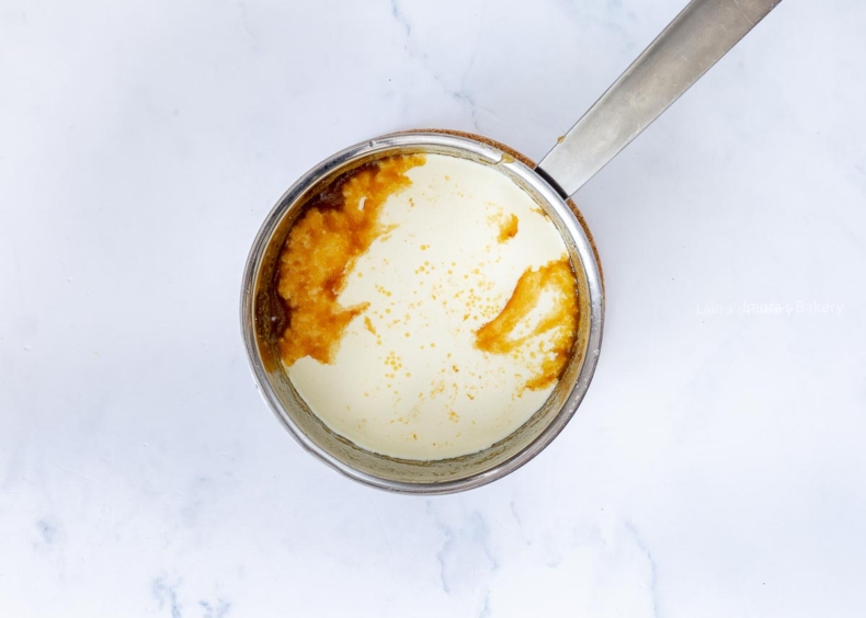 Add the cream for the caramel sauce
