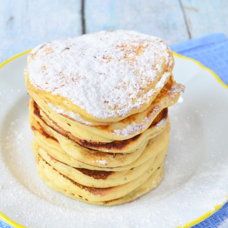 Easy Fluffy Yogurt Pancakes