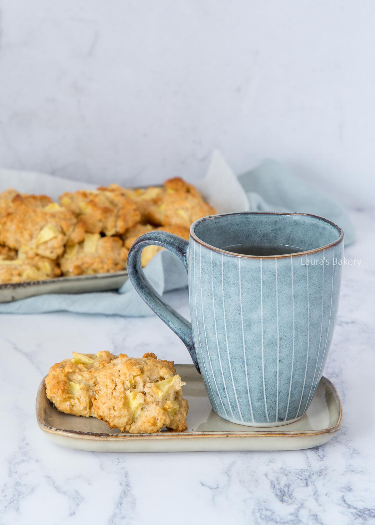 Healthy apple oatmeal cookies-1