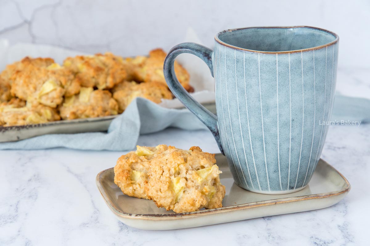 Healthy apple oatmeal cookies-2