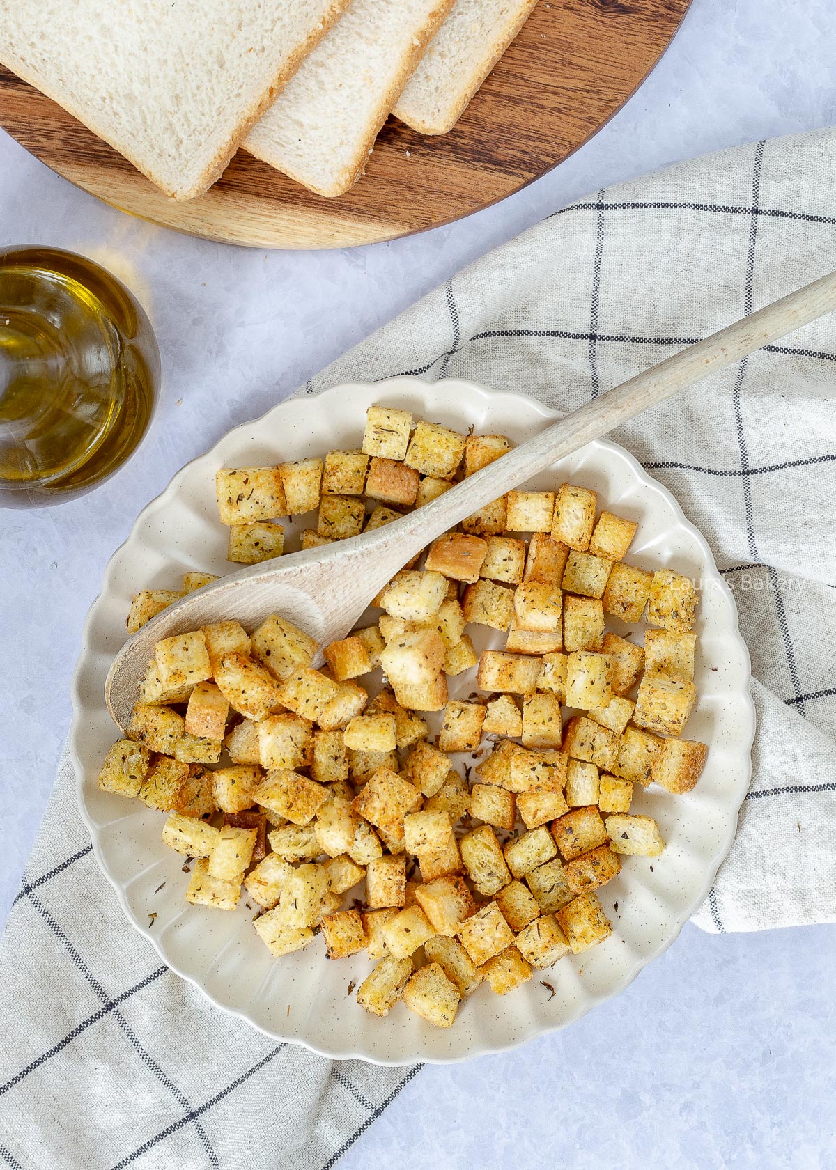 Making croutons
