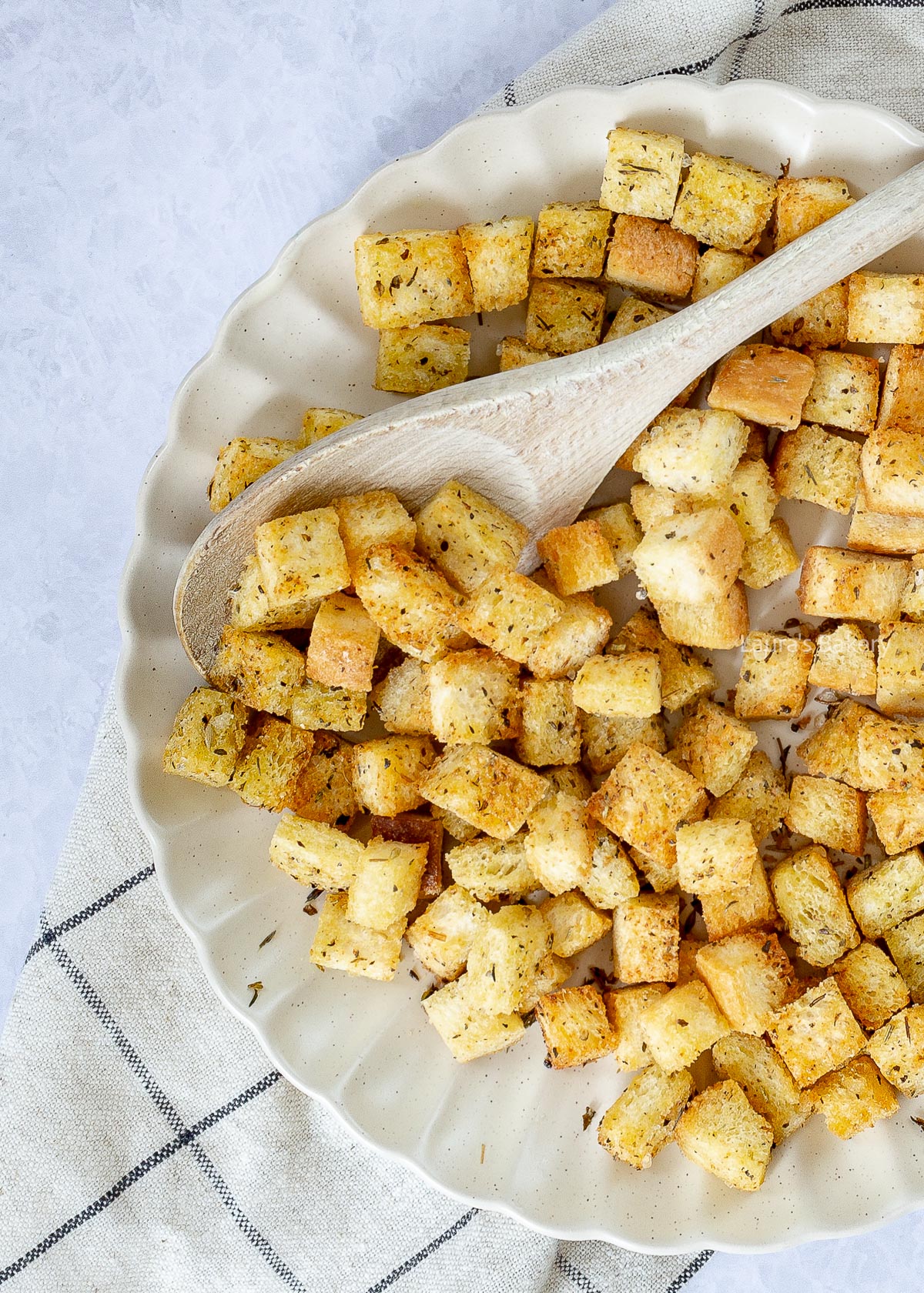 Making croutons