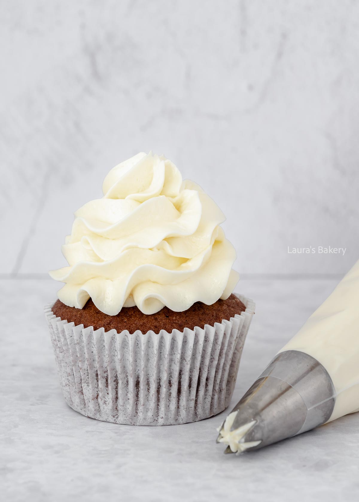Swiss meringue buttercream-3