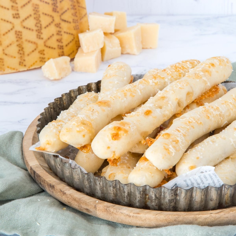 Cheesy Bread Sticks