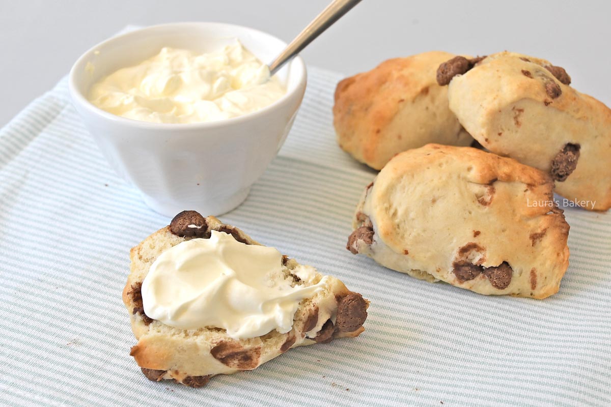 Chocolate chip scones-2