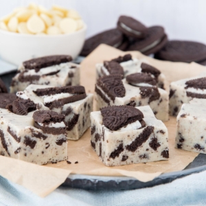 White chocolate oreo fudge