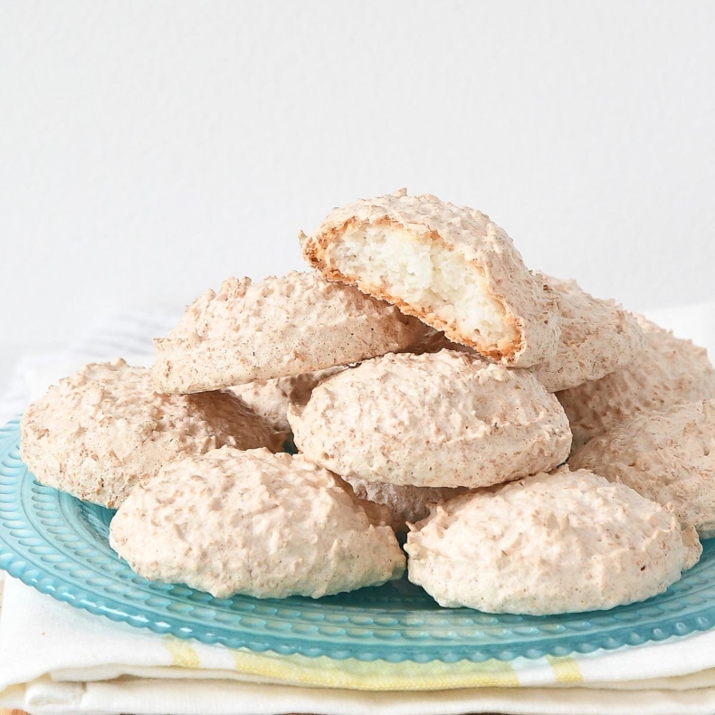 Easy Coconut Macaroons Recipe