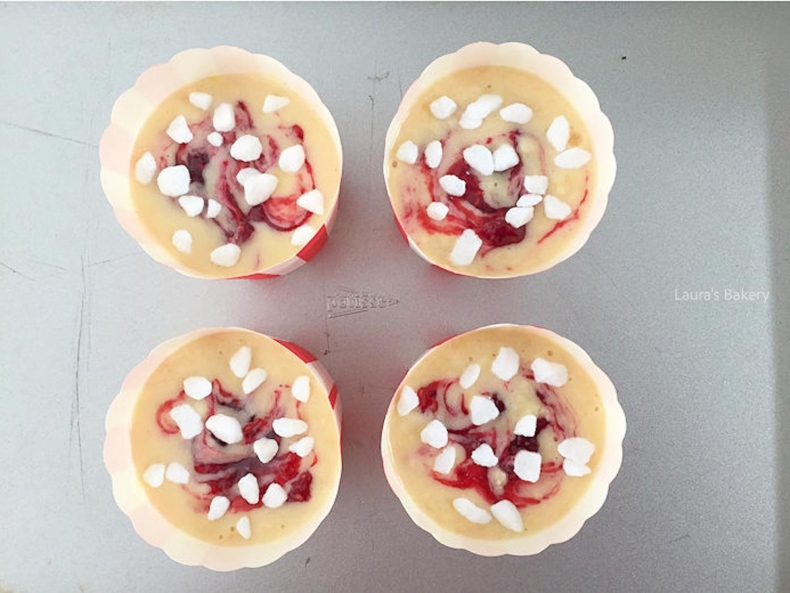 How to make lemon raspberry muffins