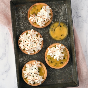 Passion fruit meringue tarts