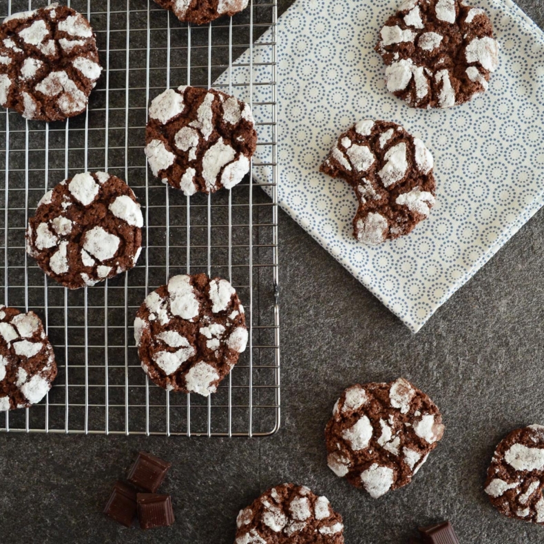 Chocolate Crinkle Cookies Recipe