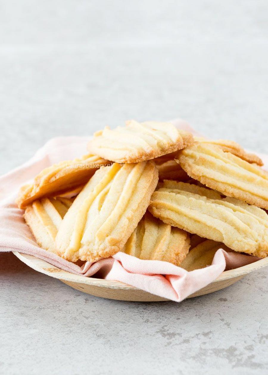 Butter spritz cookies-4