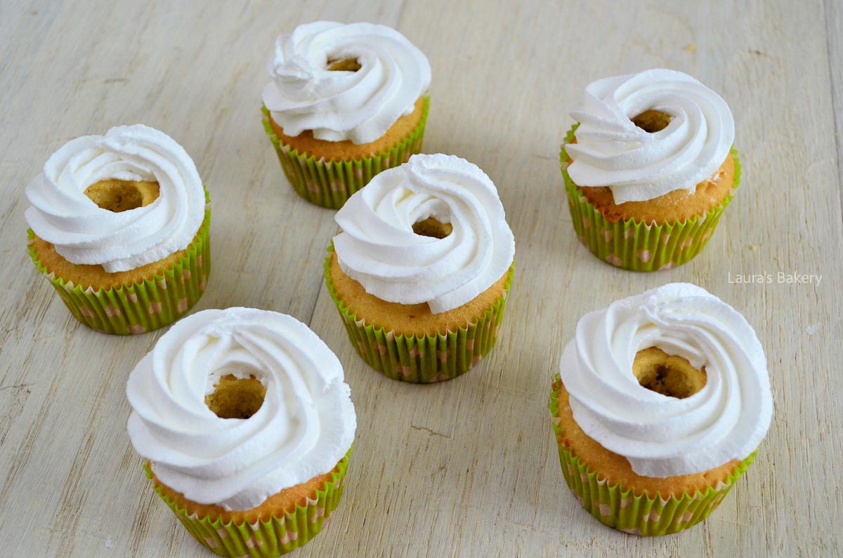 Lemon meringue cupcakes