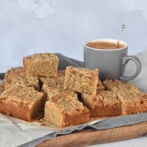 Coffee crumble cake