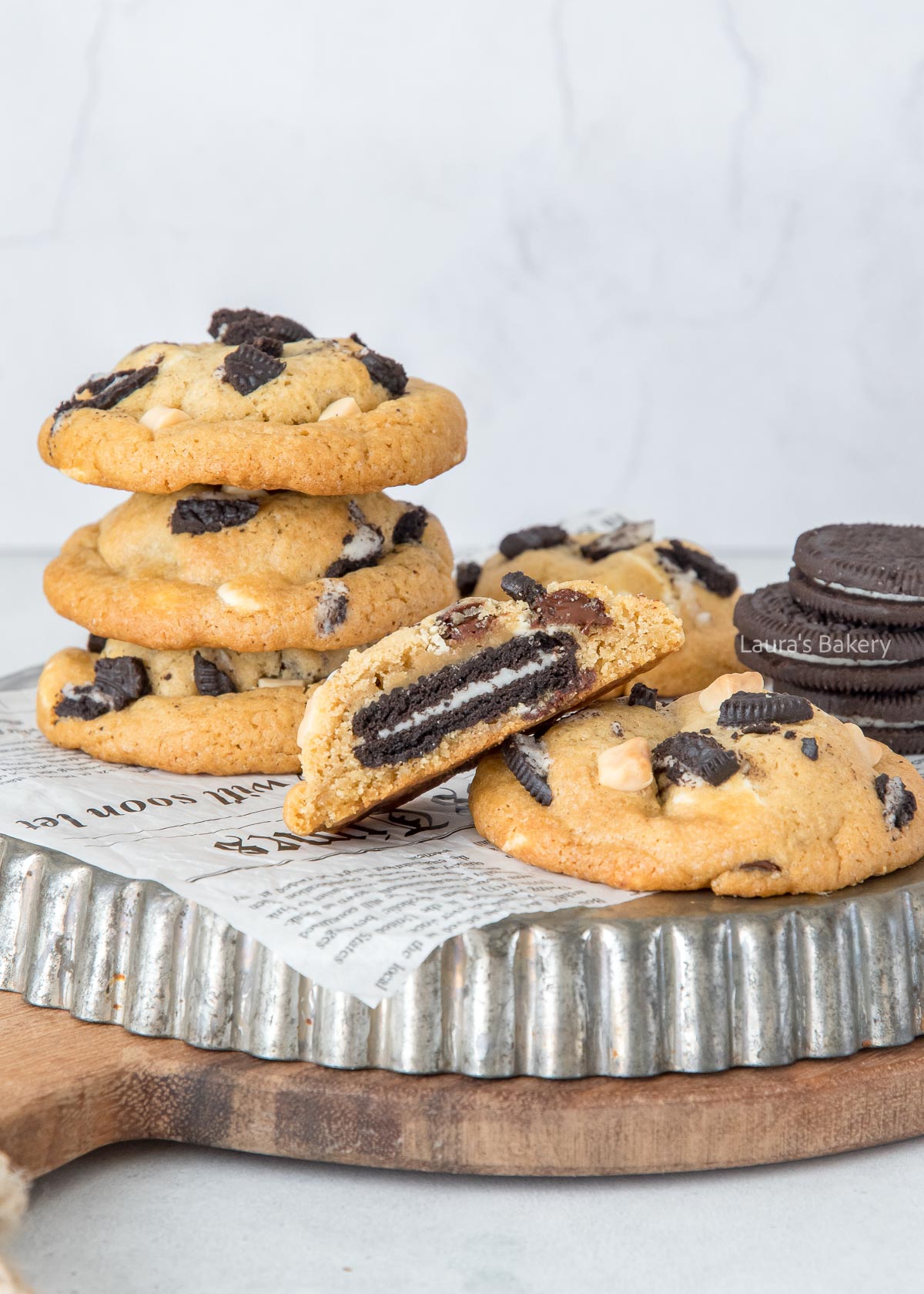 Stuffed Oreo Chocolate Chip Cookies-3