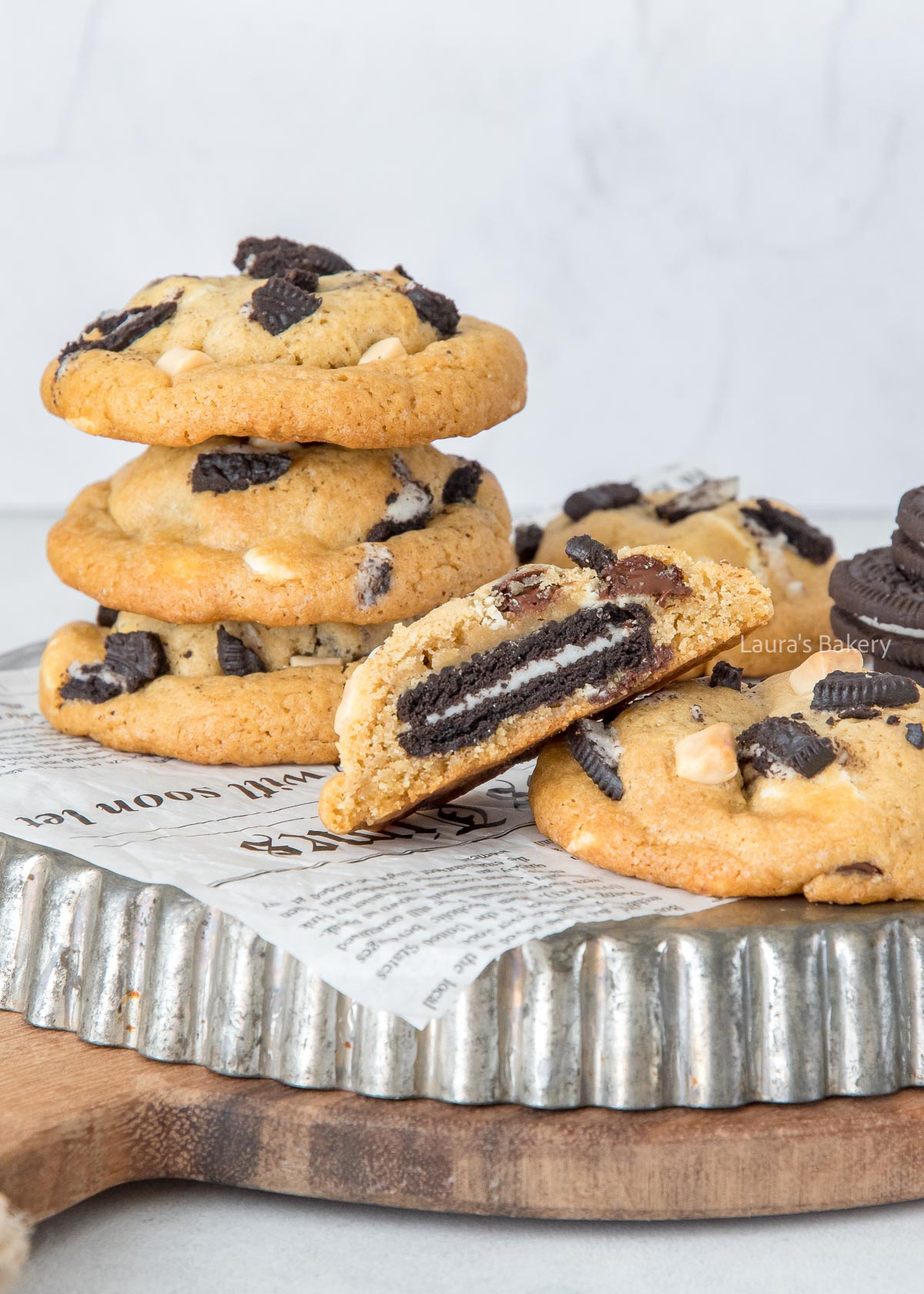 Stuffed Oreo Chocolate Chip Cookies-4