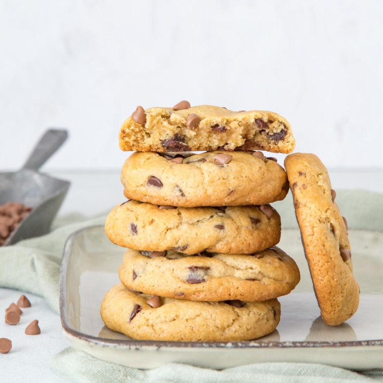 Thick Chocolate Chip Cookies