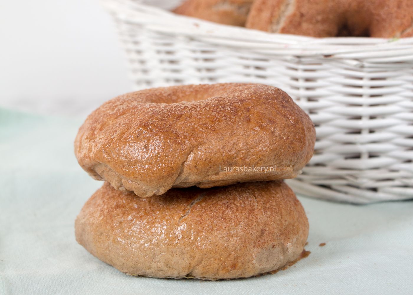 Cinnamon bagels