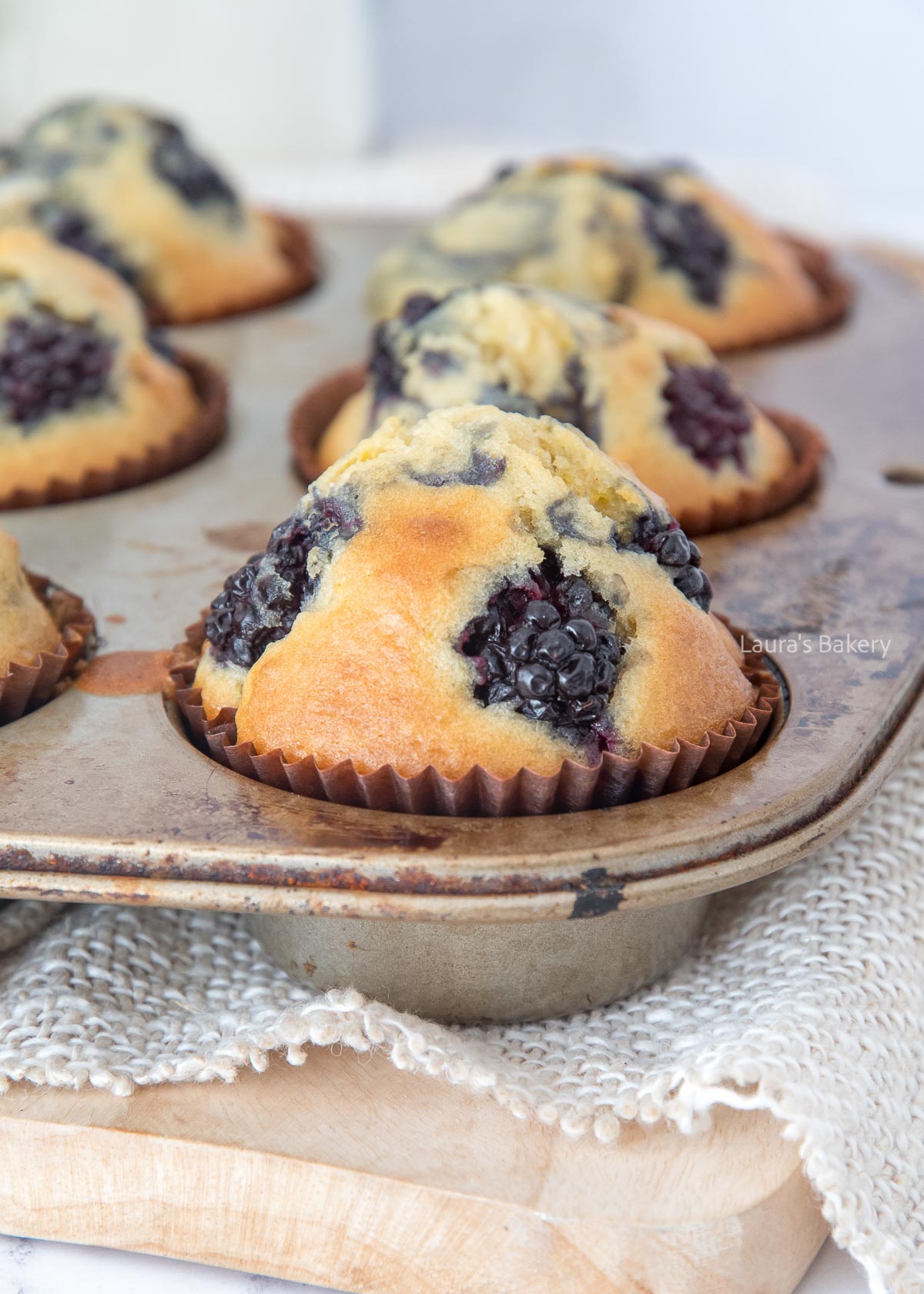 Lemon blackberry muffins-2